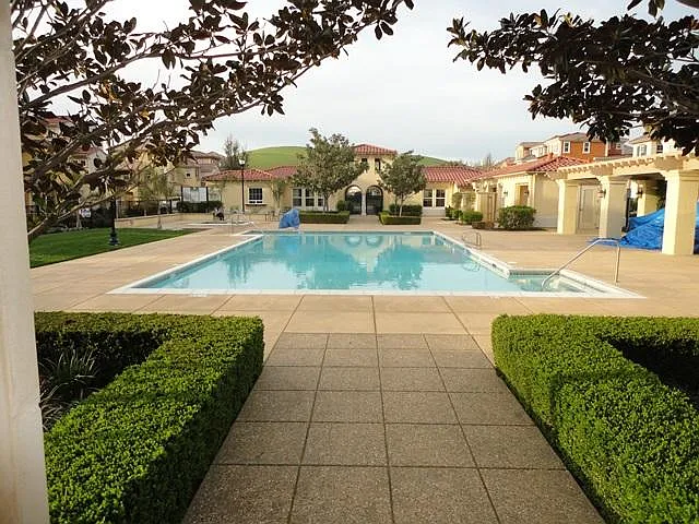 Community Pool and Spa, Exercise Facility