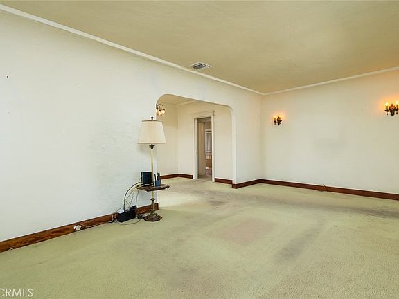 5th image of 1030 Tyler St