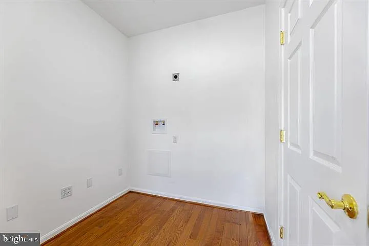 232 Main St #4 — Photo 7