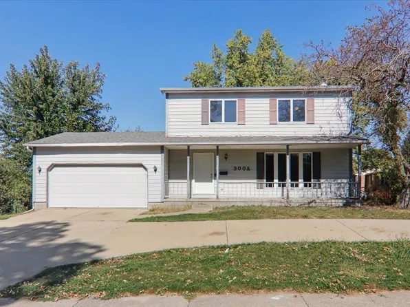 300A E Shelbourne Dr, Normal, IL 61761