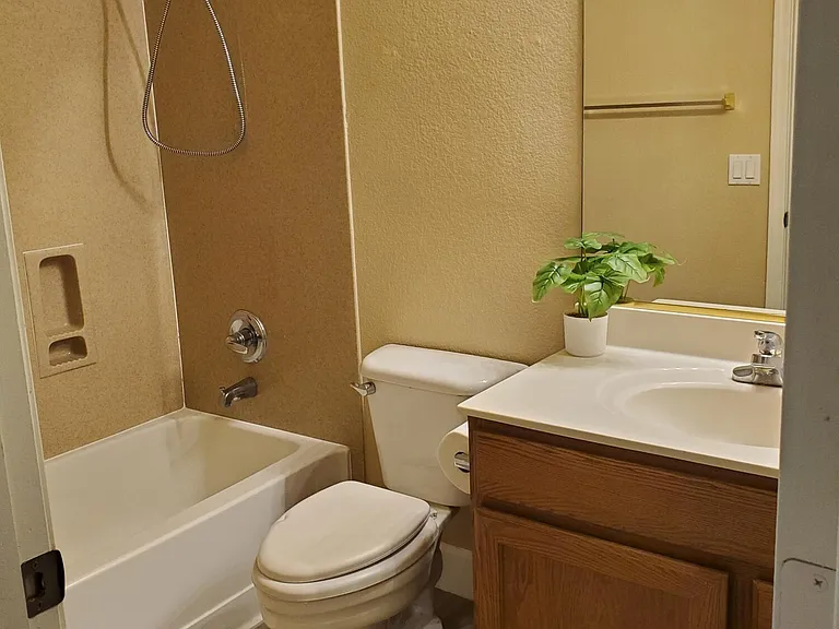 1737 E Morgan Ct — Photo 11