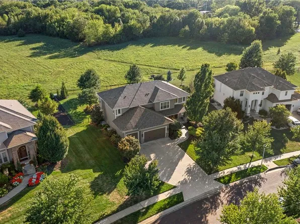 11609 W 154th St, Overland Park, KS 66221