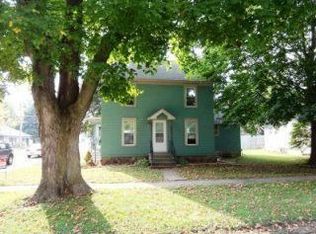9701 Saint Albans St, Hebron, IL 60034