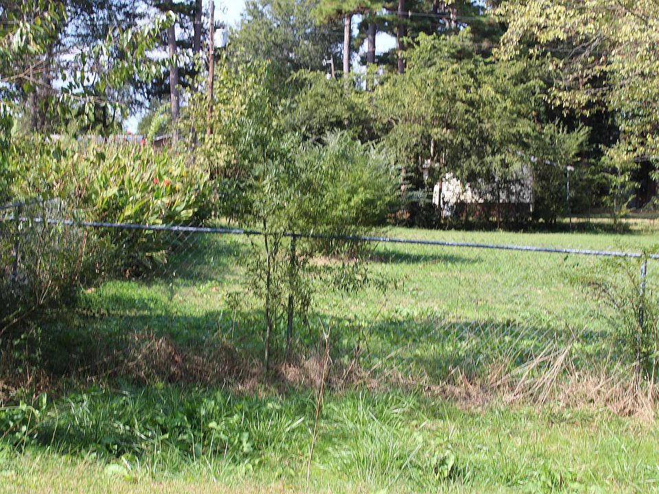 2nd image of 24 Bream Rd