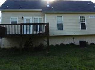 7437 Salmon Ln, Ooltewah, TN 37363