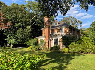 10 Lamb Ave, Quogue, NY 11942