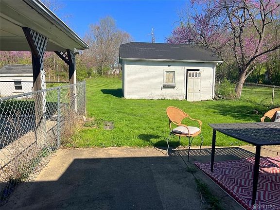 4th image of 509 Burton Rd