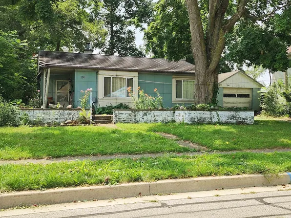 314 E Gilmore St, Angola, IN 46703