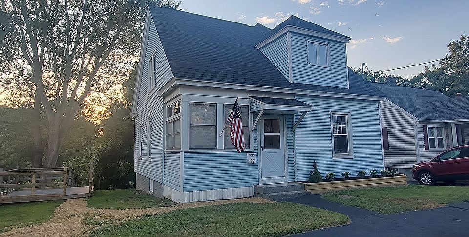 1st image of 37 Kinloch Ave