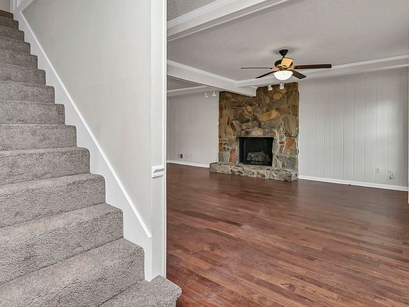 2nd image of 2 Valhalla Cir