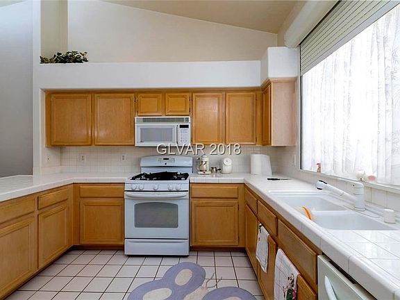5th image of 5637 White Dune St