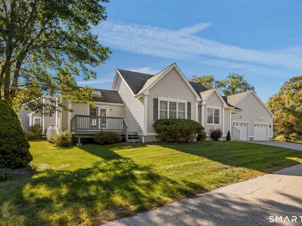 19 Mountain View Landing #19, Killingly, CT 06239