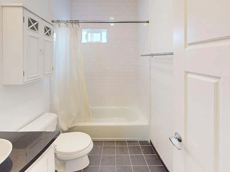 1147 Francisco St — Photo 12
