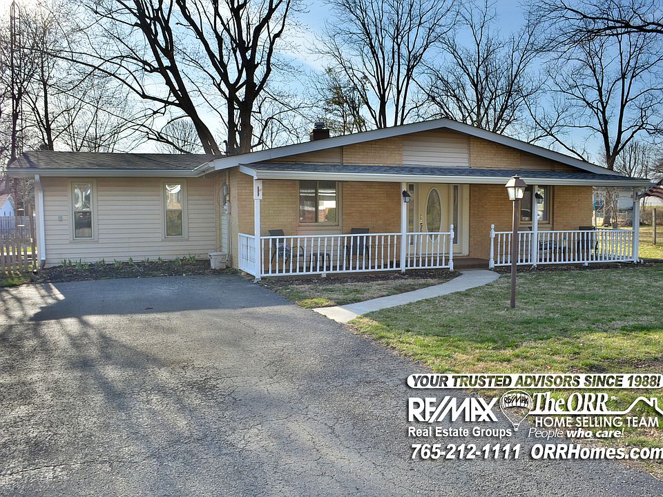 1st image of 207 N Redwood Ln