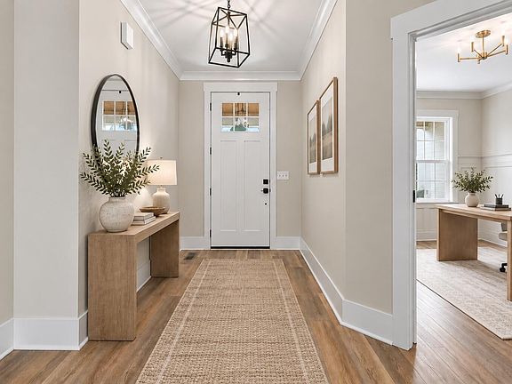 4th image of 224 Lambert Ln