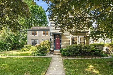 44 Walnut St Photo 1