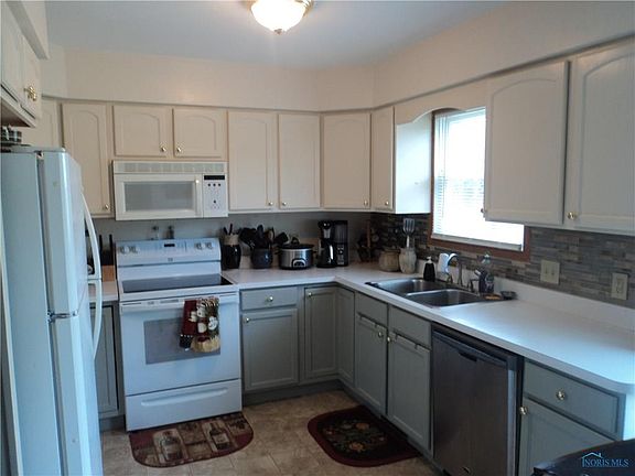 2nd image of 1038 Anna Ln