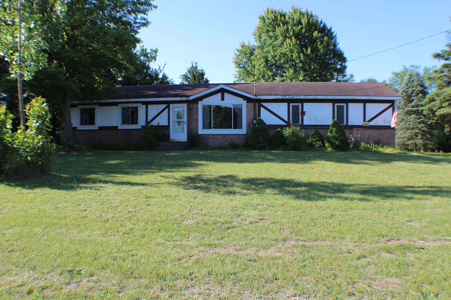 1170 Seventeen Mile Rd photo 1