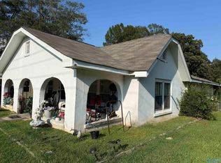 336 N River St, Centre, AL 35960