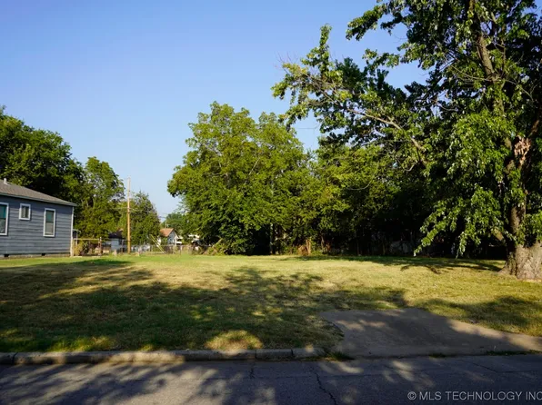 1405 N Kingston Pl, Tulsa, OK 74115