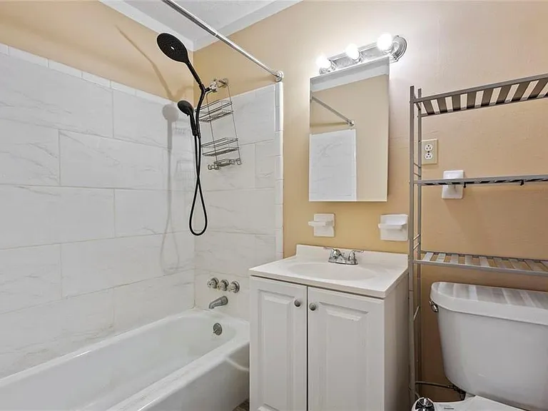 1201 Shoreham Dr — Photo 13
