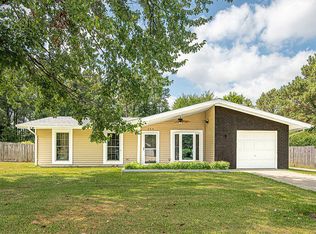 609 Shamrock Dr, Jacksonville, NC 28540