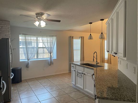 5th image of 2937 Santa Sofia St