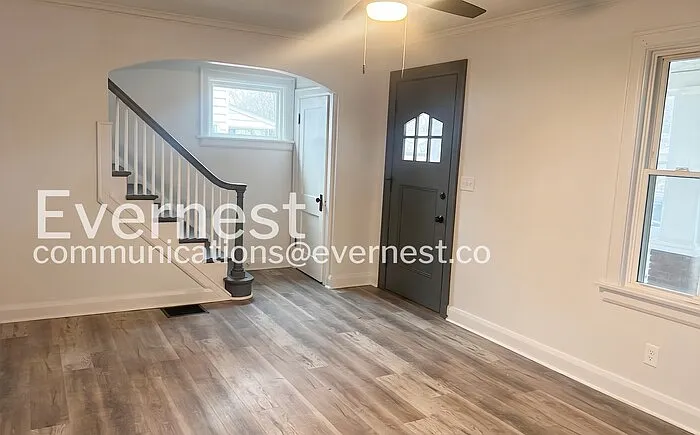 2730 Elliott Ave — Photo 8