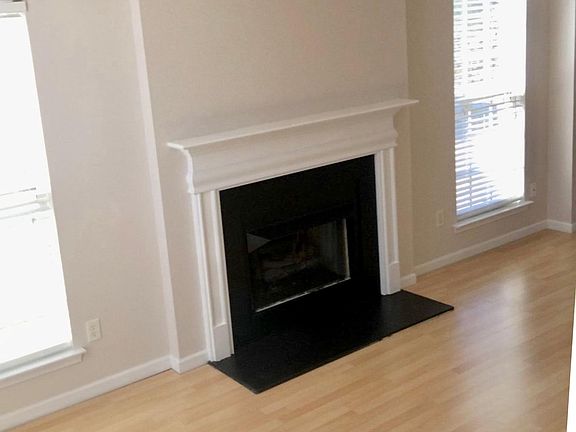 Working gas fireplace