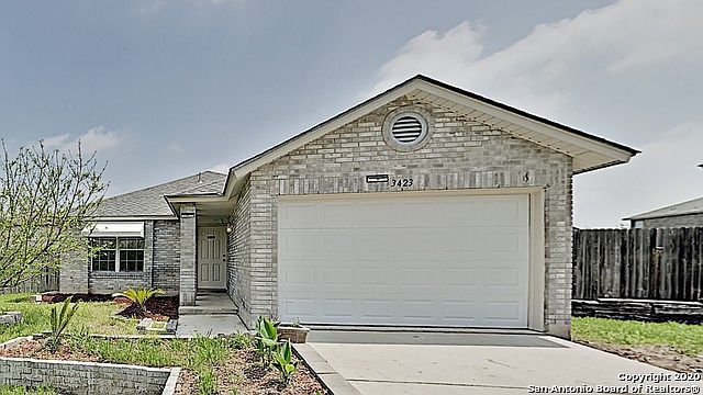 1st image of 3423 Quintana Trl