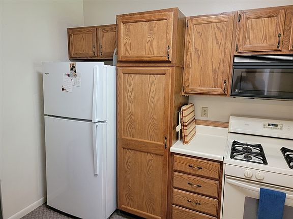 4th image of 3 Dallas Ct