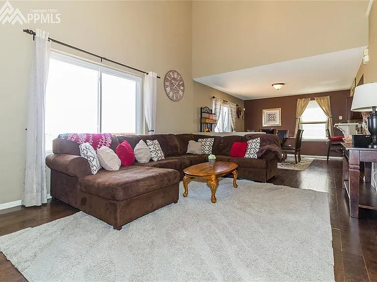 5095 Prairie Grass Ln — Photo 5
