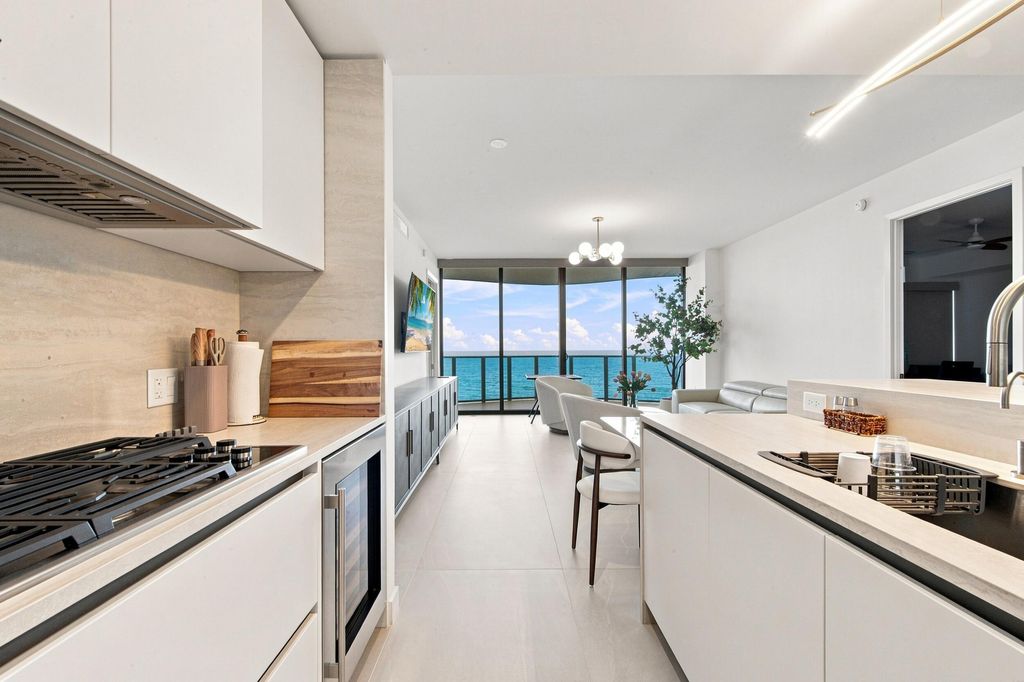 900 N Ocean Blvd #705, photo 4