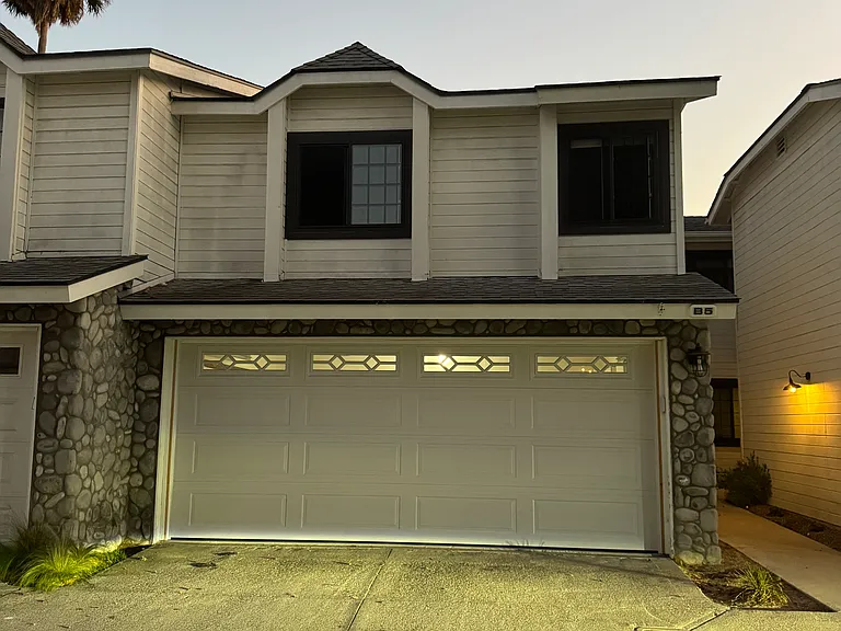 2620 Elden Ave — Photo 21