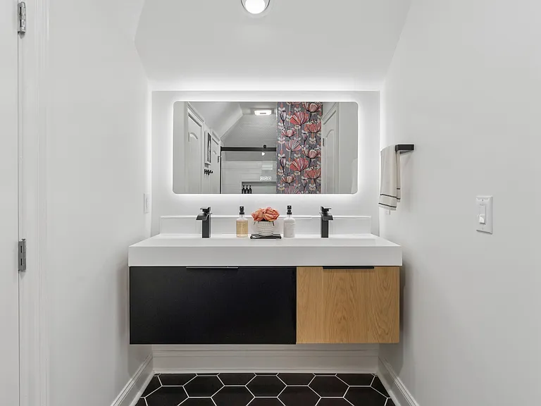 5122 Old Harding Rd — Photo 43