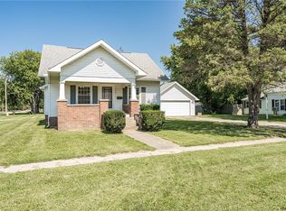 620 Ohio Ave, Windsor, IL 61957