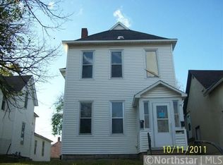 771 4th St E, Saint Paul, MN 55106