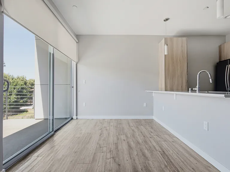 16300 Ventura Blvd #403 — Photo 16