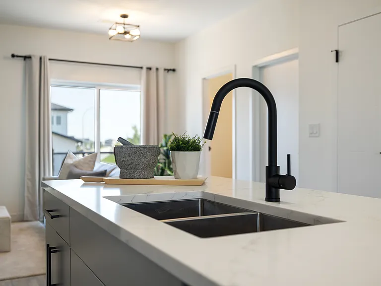 11 Merkel Manza Blvd — Photo 64