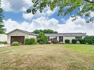 4201 N Westerner Winds Dr, Warsaw, IN 46582