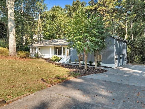 2nd image of 1946 Macland Rd SW