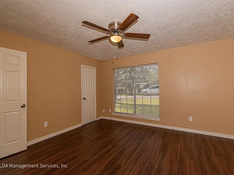 12834 Timothy Dr — Photo 15