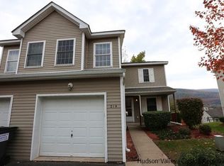214 Hillside Ln, Ellenville, NY 12428