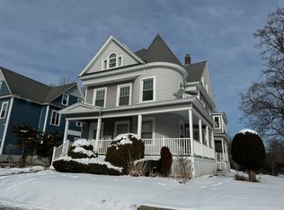 1 Midland St #2R, Worcester, MA 01602