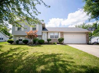706 Sandalwood Dr, Ossian, IN 46777