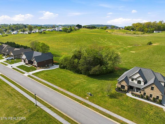 4th image of 1312 Rippling Waters Cir