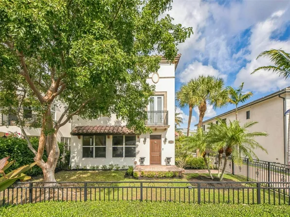 601 SW 10th St, Fort Lauderdale, FL 33315