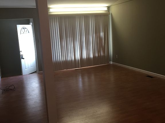 2nd image of 14430 Northfield Blvd