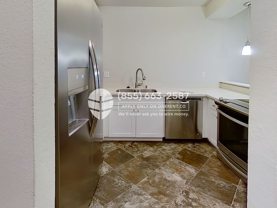 1st image of 12700 NE 116th St #E7