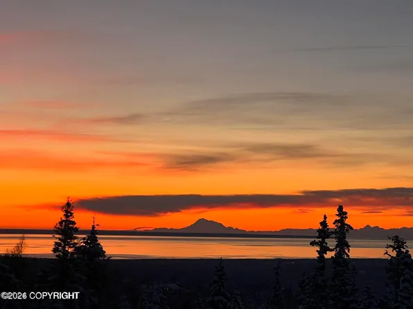 9400 Slalom Dr, Anchorage, AK 99507